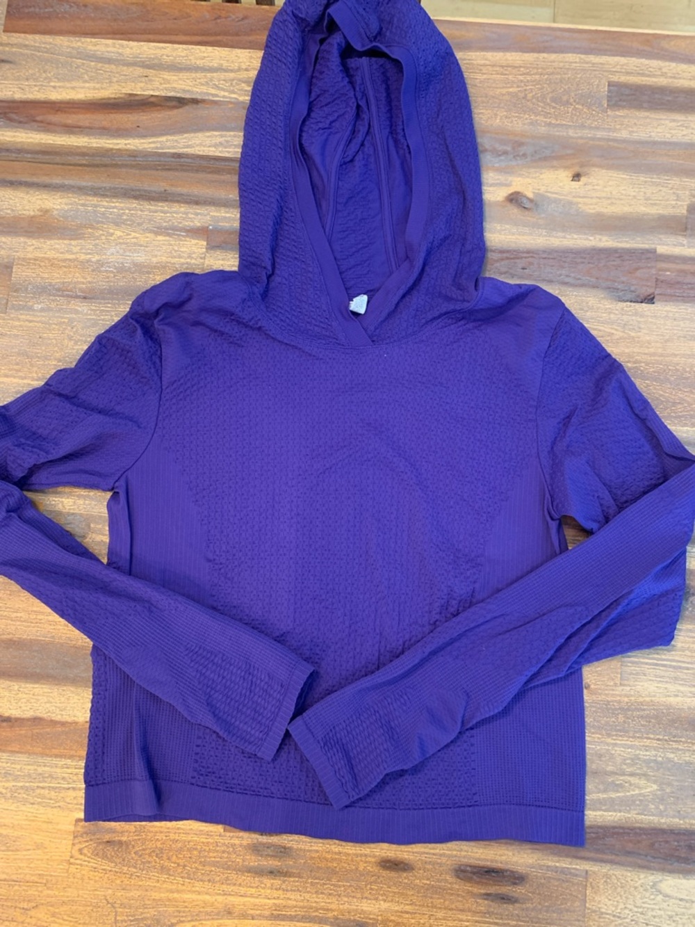 Athleta light hoodie. Women’s small.